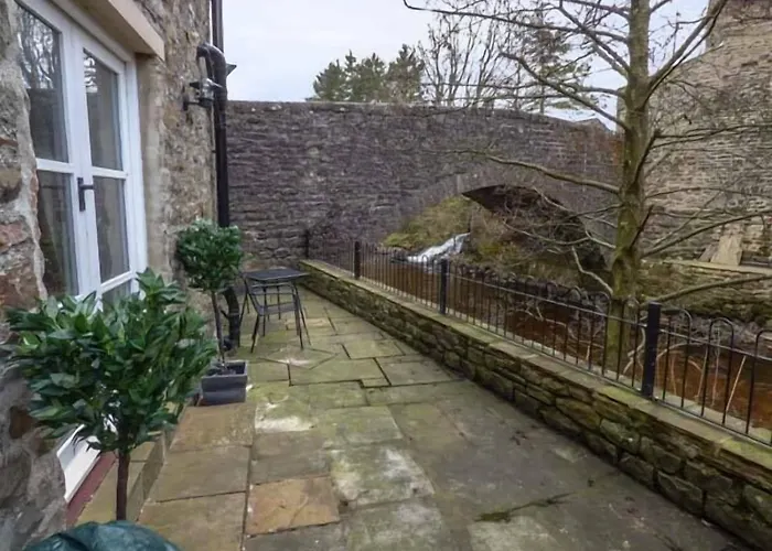 Brig End * Langthwaite